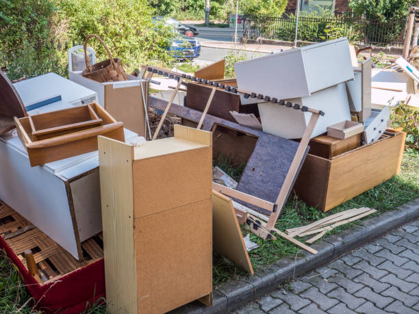 Best Mattress Removal Service  in Everett, MA